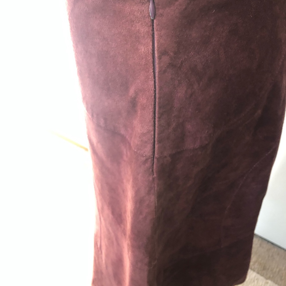 Dusty rose suede A line skirt, size 10 - Picture 3 of 5
